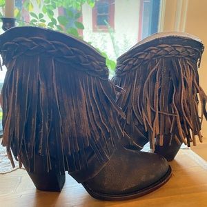 Freebird by Steve Madden Tonto booties